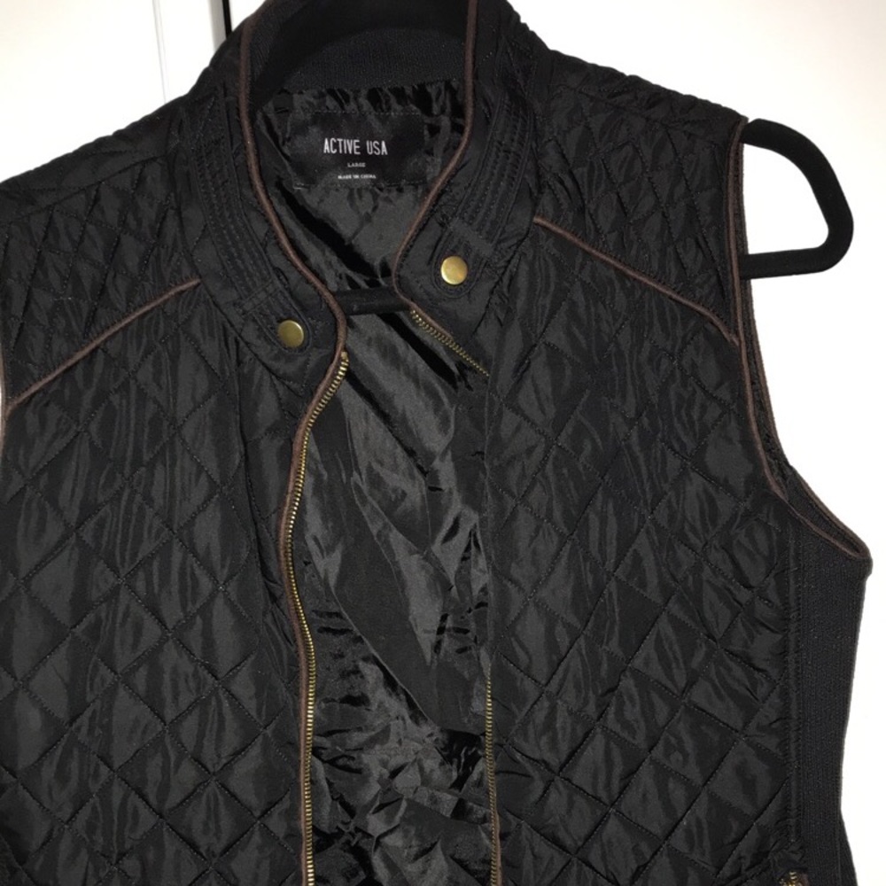 Boutique Black quilted Vest